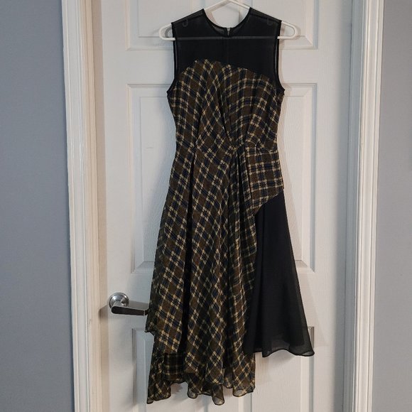 Stylist Patterned Black Dress - Picture 1 of 2